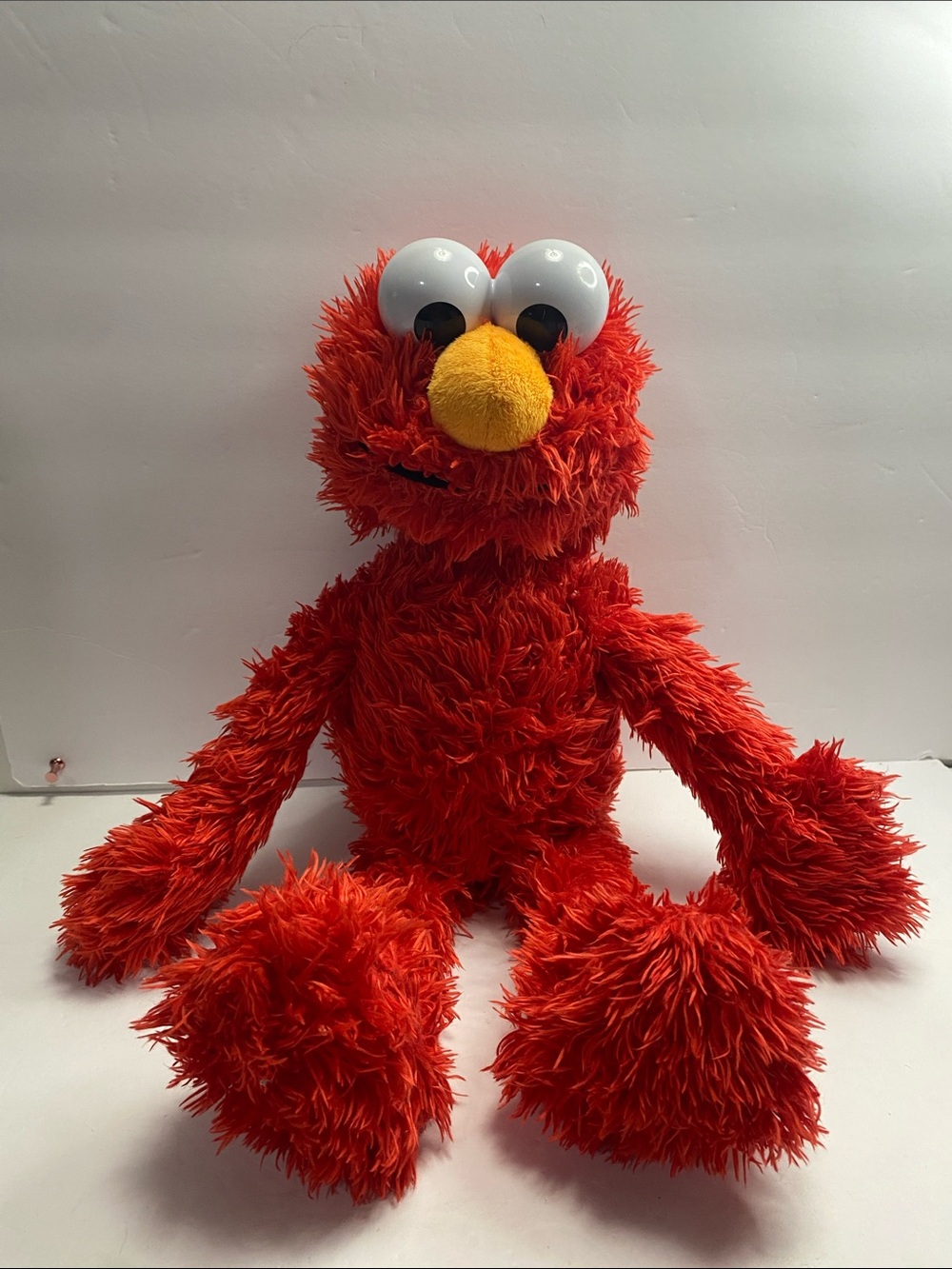 2014 Hasbro Sesame Street "Play All Day" Talking Elmo plush